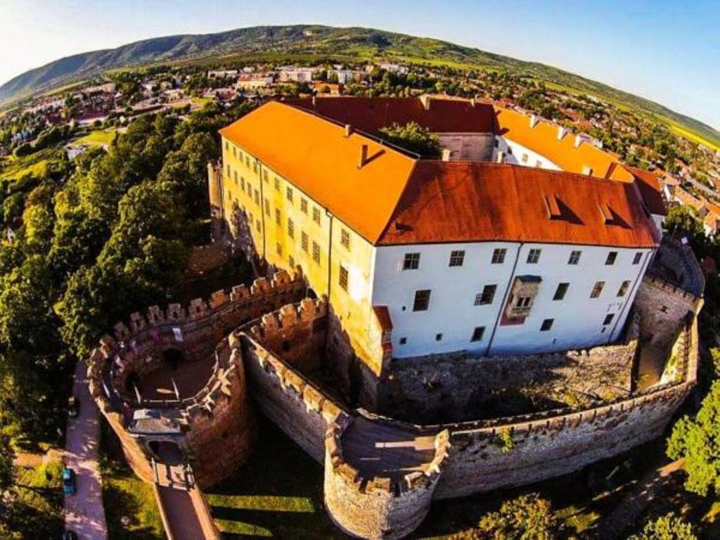 Oazis Apartman Harkany Luaran gambar