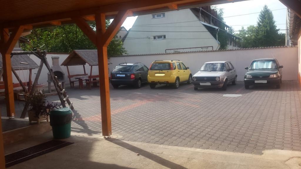 Oazis Apartman Harkany Luaran gambar